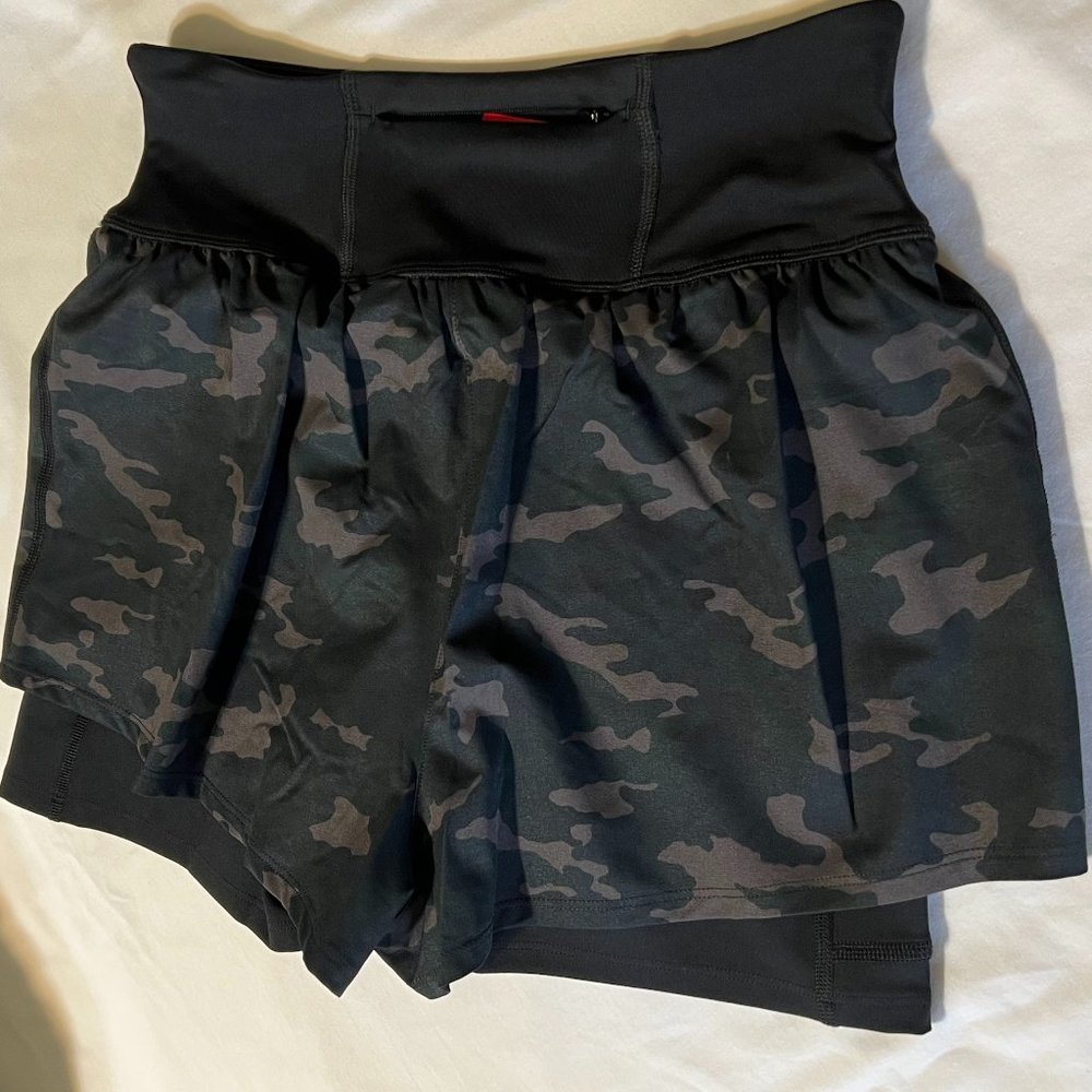 SPANX Leggings and Camo Shorts Combo S/P
